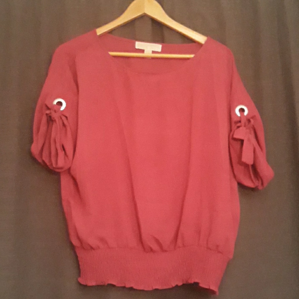 NBW Michael Kors fusia blouse.